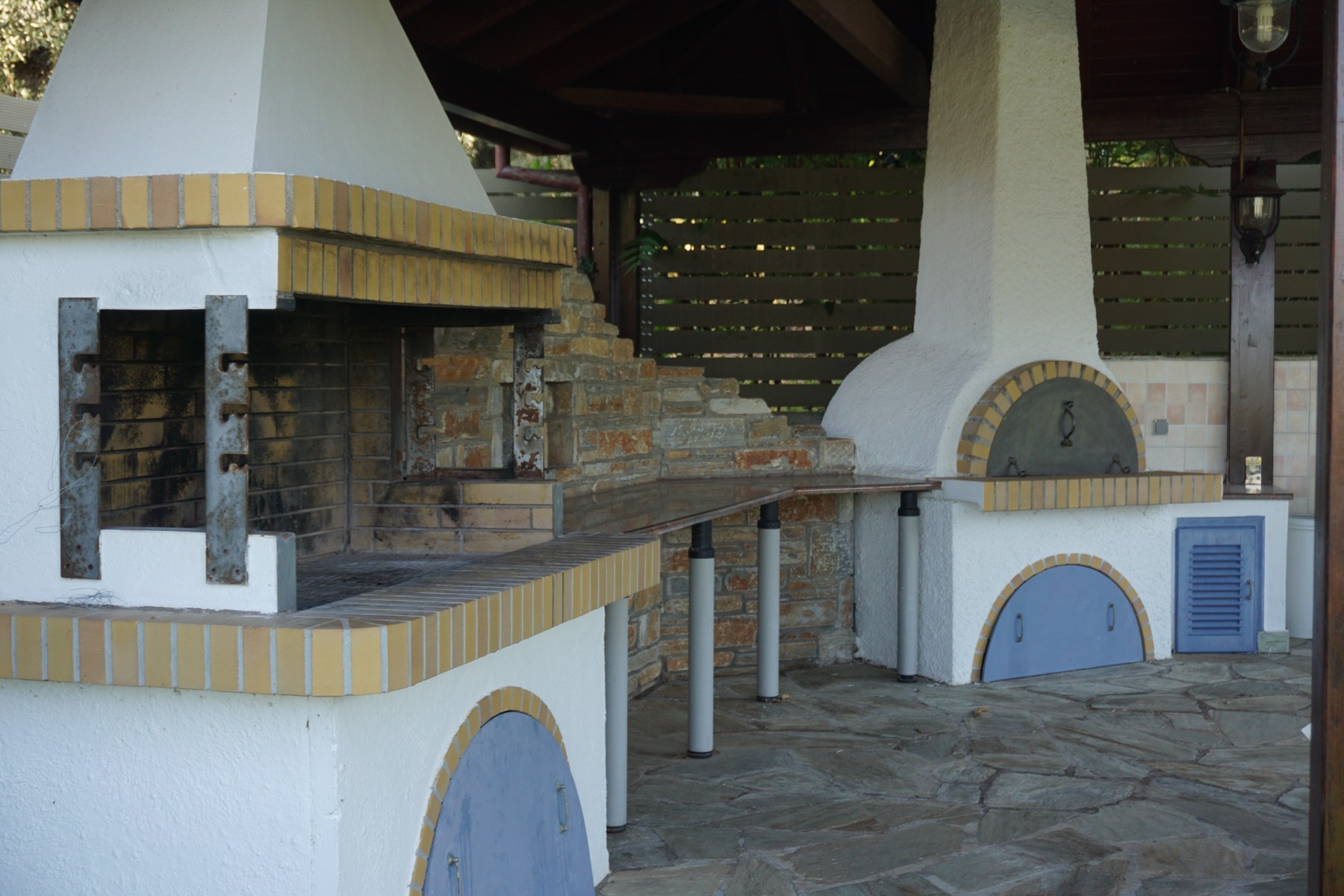 BBQ and wood oven