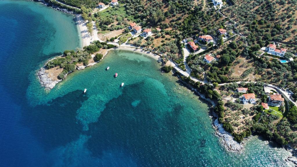The bay of Lefokastro from above
